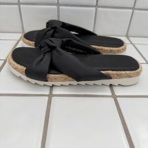 Universal Thread Black Knotted Sandals